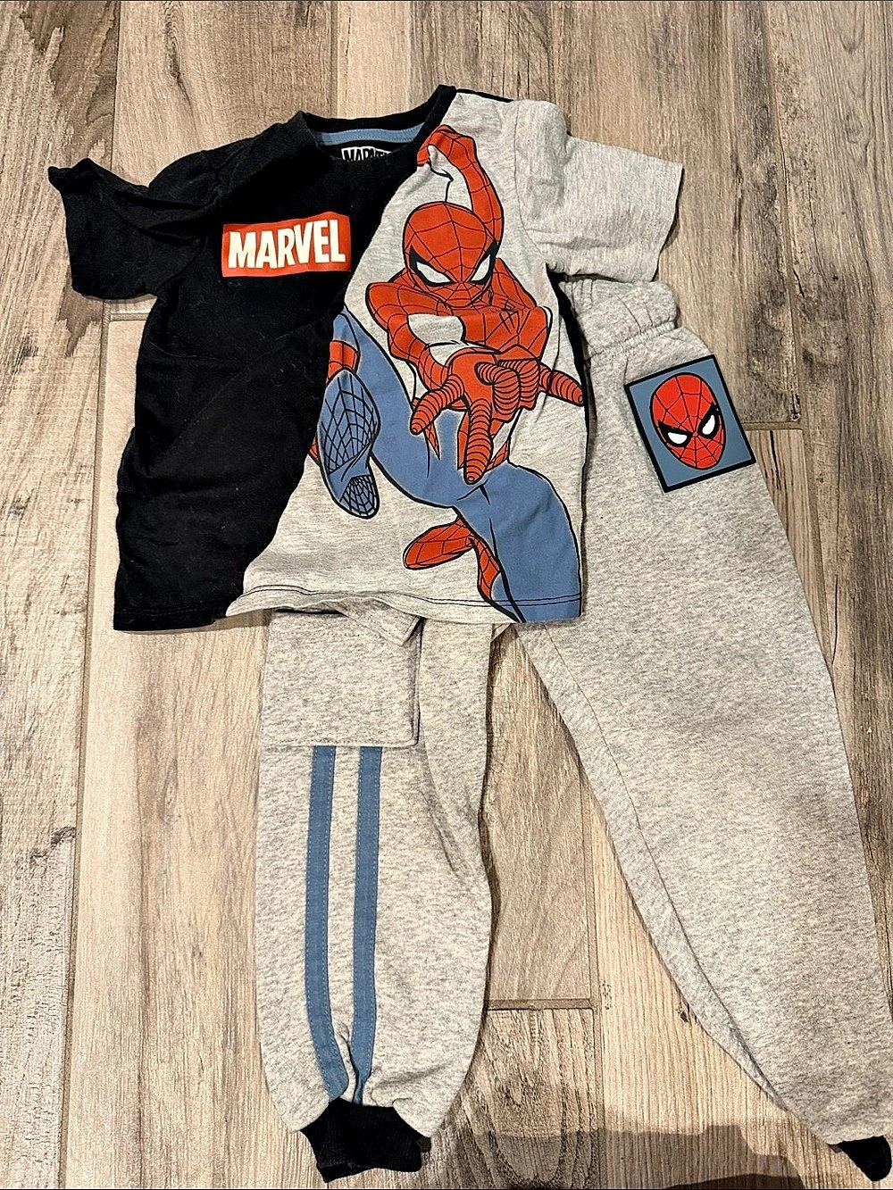 Marvel Spider-Man T-Shirt and Jogger Pants Outfit Set Gray & Black